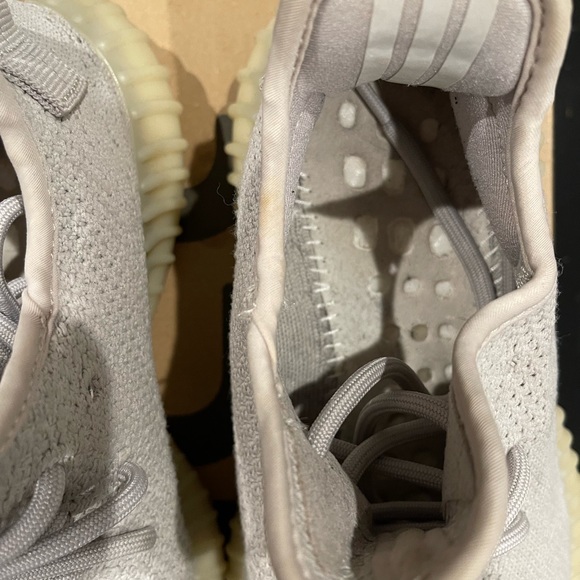 Yeezy Adidas Boost 350 V2 Sesame - Picture 4 of 5